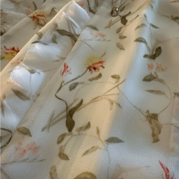 ECU White House Black Market Blouse - Picture 3 of 5